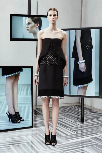 Look 26